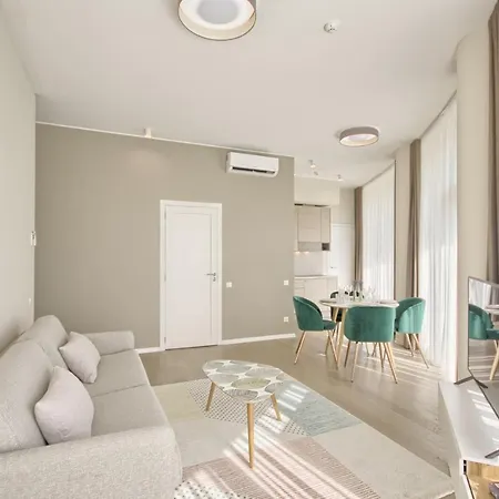 Apartment Domisol *
